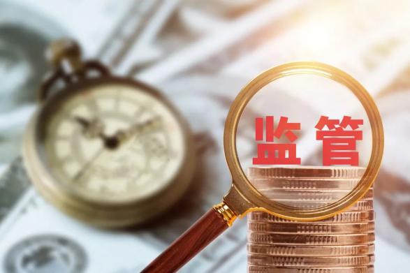 别再拿“行业惯例”当挡箭牌!贷款中介这5条红线,踩中就是牢狱之灾